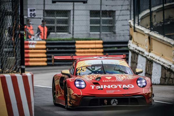 Fourth Row Start for Tsingtao Beer Absolute Racing Porsche in the FIA GT World Cup at Macau